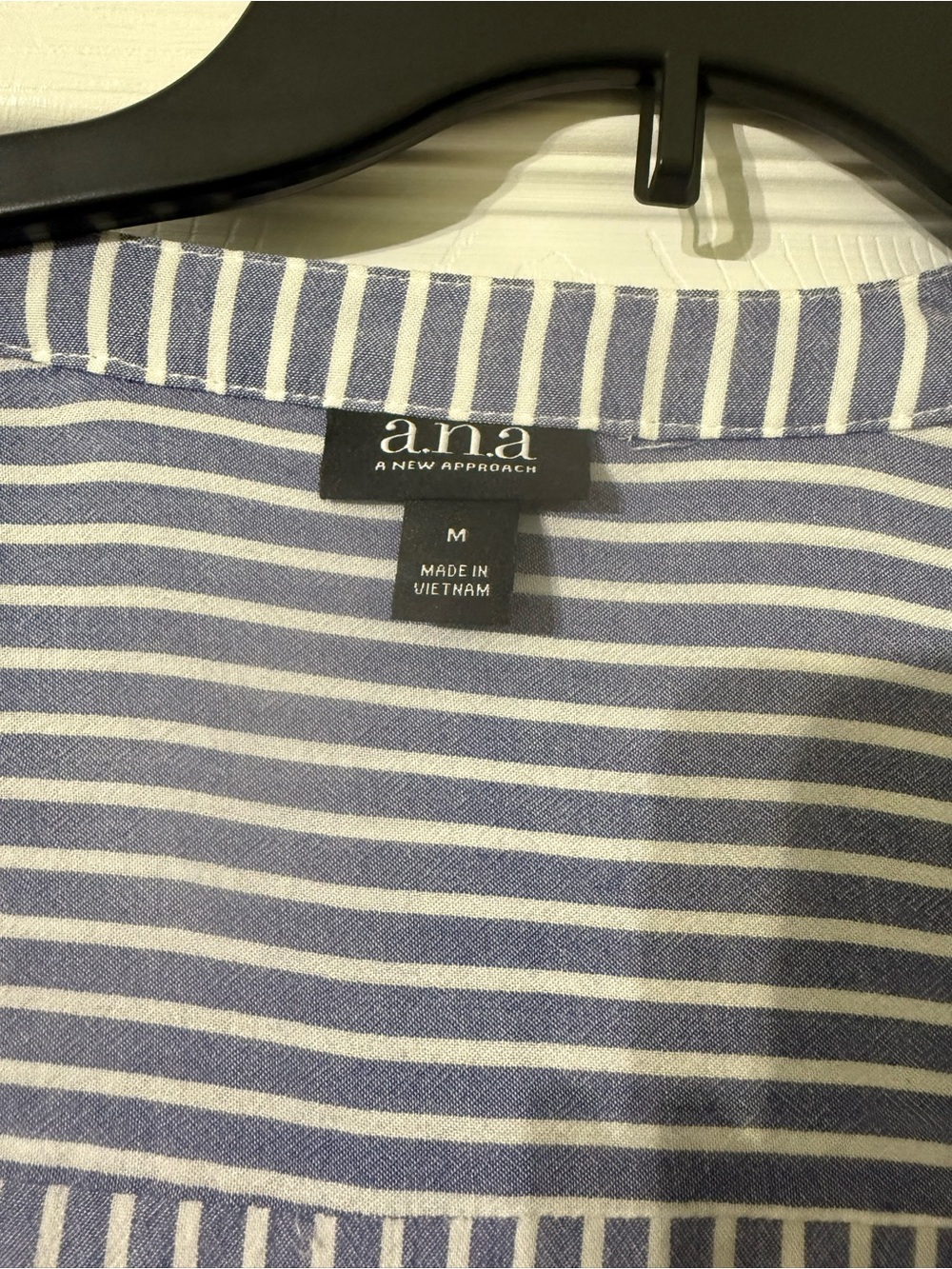 ANA Button Down Top - Picture 3 of 3